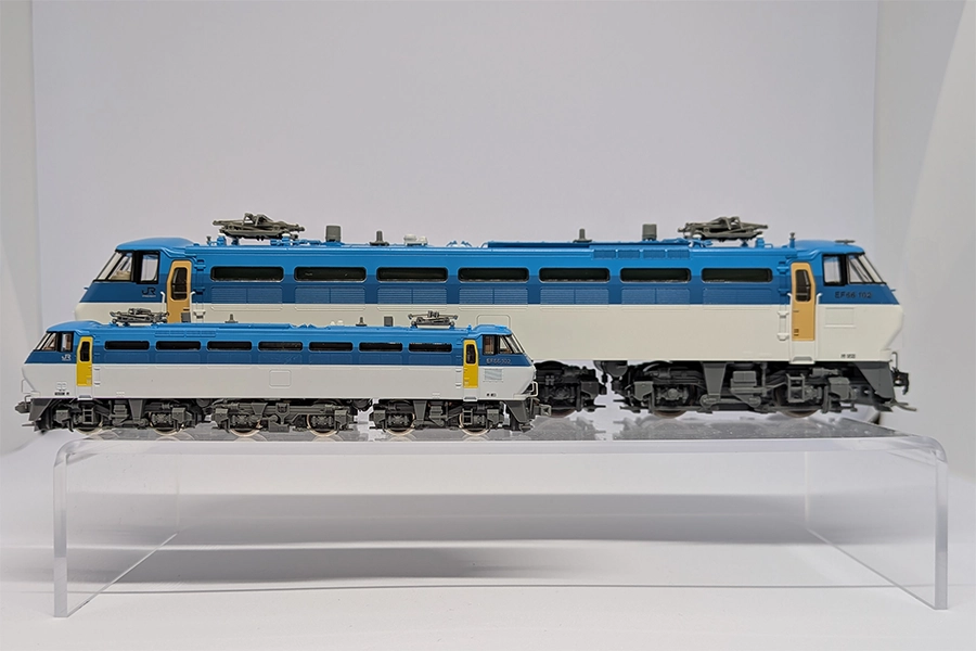 HOゲージとNゲージ車両の比較（側面から）